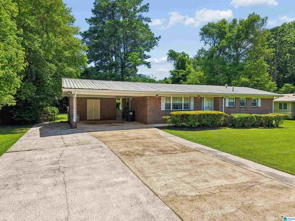 3332 Crescent Dr, Bessemer, AL 35023