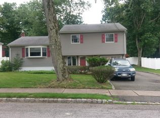 4 Dunn Rd, West Orange, NJ 07052