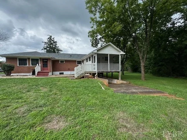 348 Lucy St, Appomattox, VA 24522