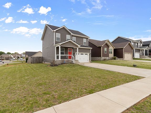 3rd image of 1101 Charles Thomas Dr