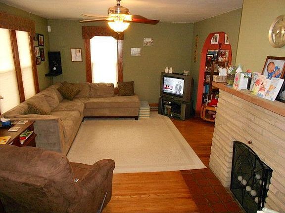2nd image of 78 Brookwood Way S