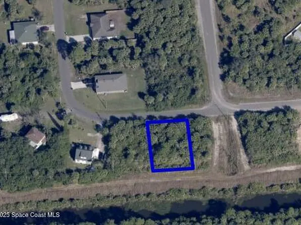 350 Lagoon St SW, Palm Bay, FL 32908