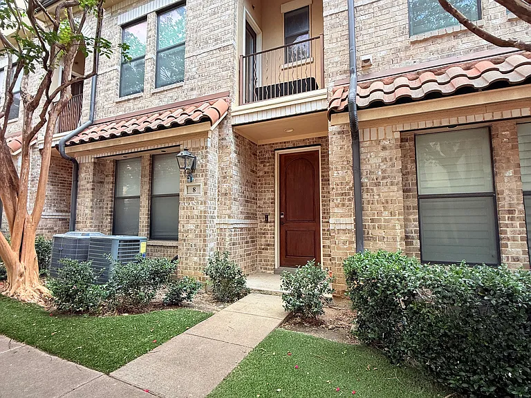 4230 Travis St #8 — Photo 43