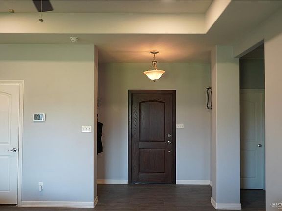 4th image of 1200 Grandeur Dr