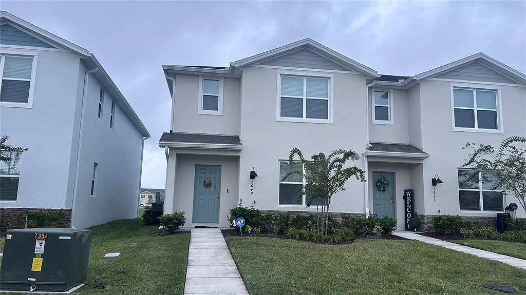 3 bed, 2.5 bath, 1551 sqft, $2,195 — Photo 1