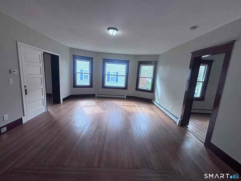 32-34 Linnell St #34 — Photo 15