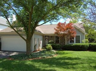 1148 Village Ct, Lake Zurich, IL