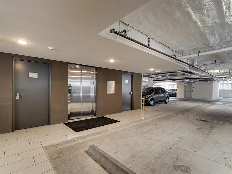 4819 Caroline St #308 — Photo 36