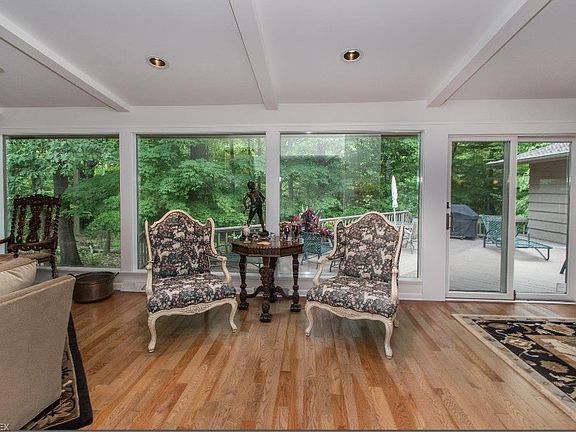 5th image of 31545 Creekside Dr