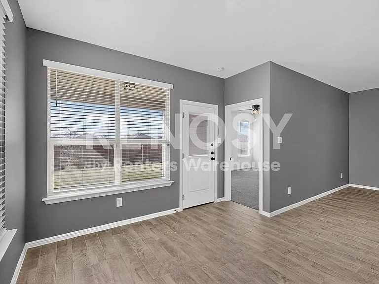 8517 Centerboard Ln — Photo 21
