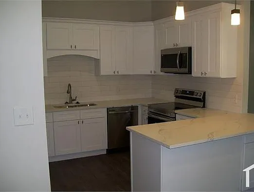 3 bed, 1397 sqft, $1,650 — Photo 2