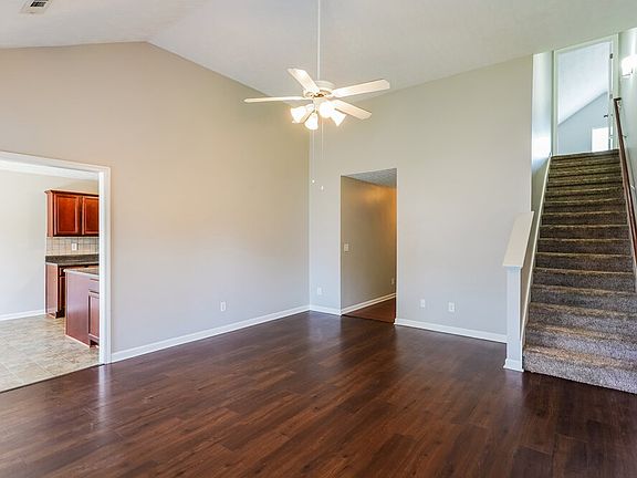 5th image of 3003 Deer Trail Dr