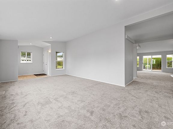 4th image of 6109 89th Street Ct E #69