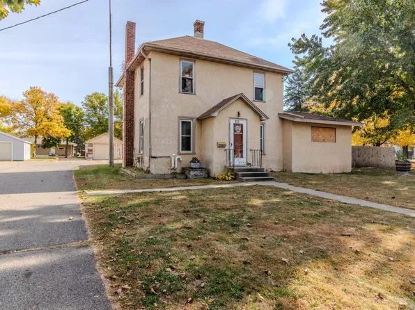 331 Lake Ave S, Paynesville, MN 56362