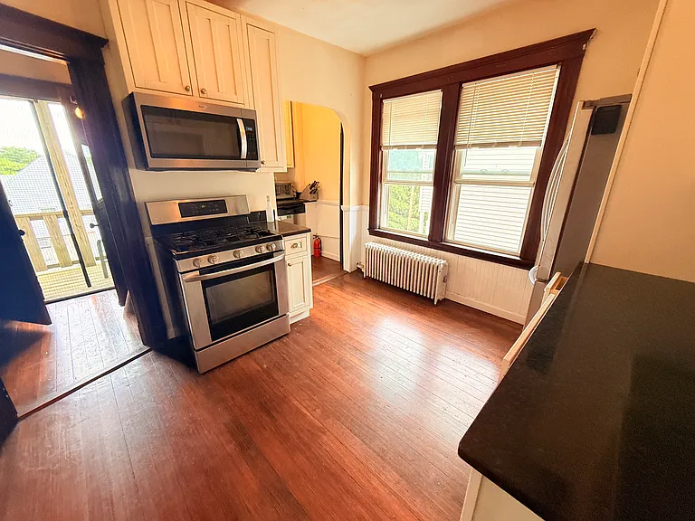 260 Boston Ave — Photo 10