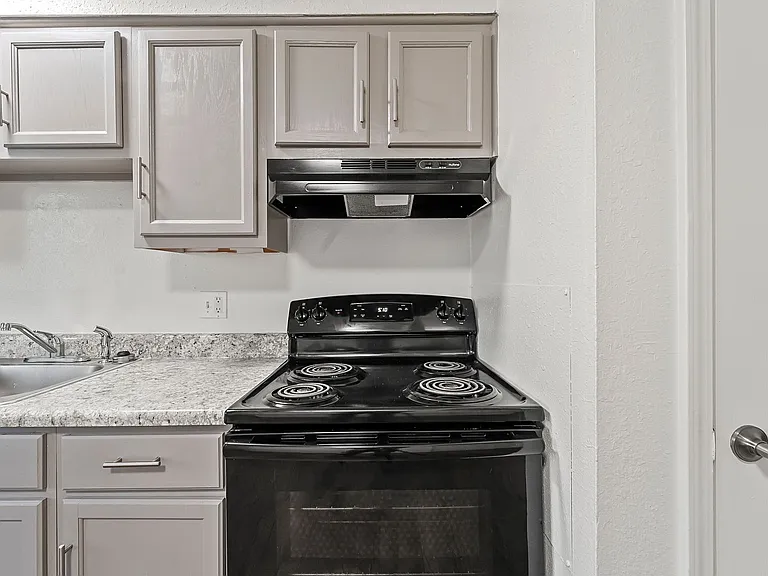 Metro Apartments at Granite City — Photo 24