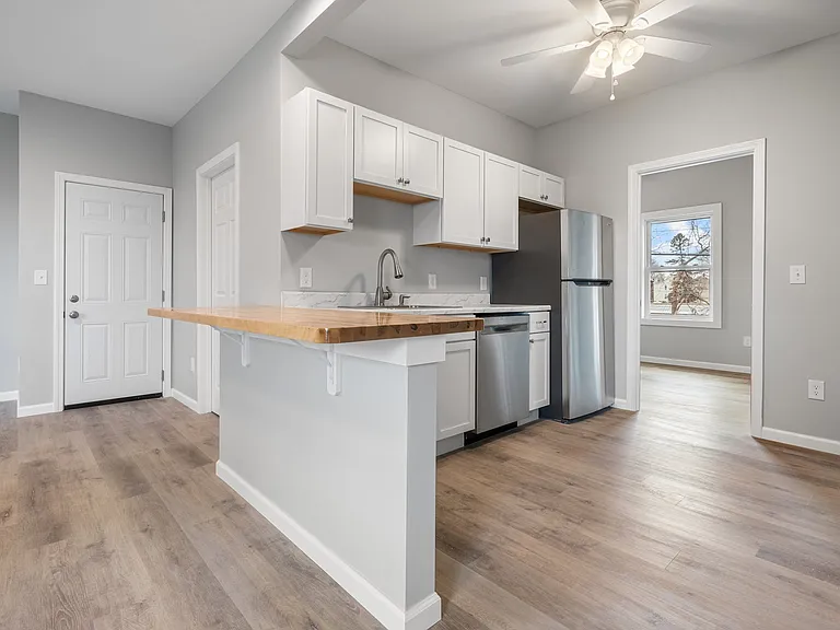 113D Temple St — Photo 6