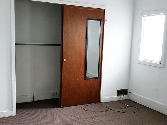 5th image of 114 N Main St