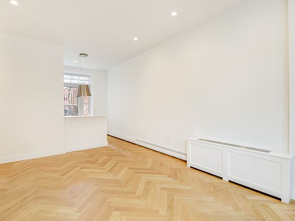 5th image of 379 Washington Ave APT 1E
