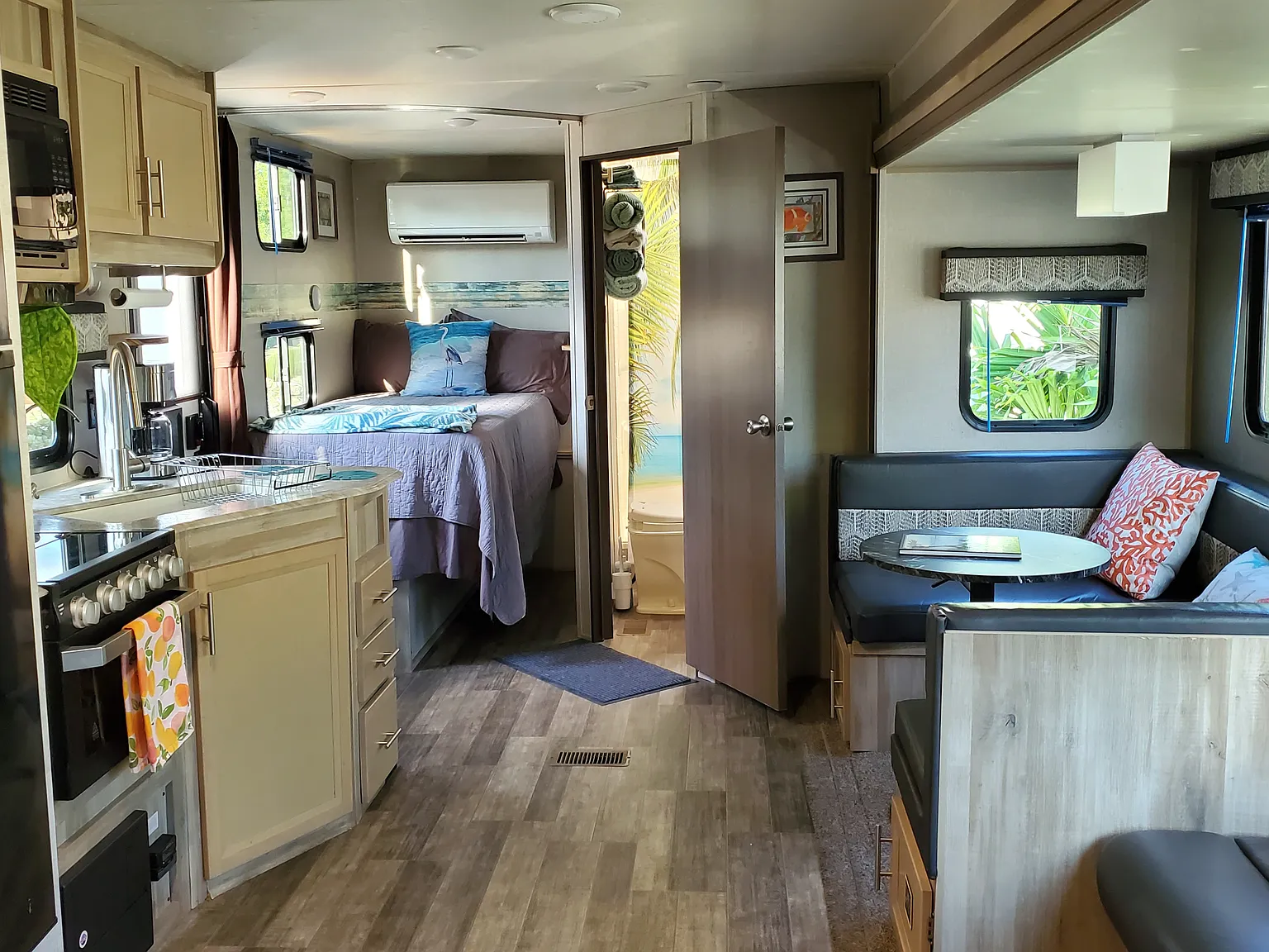 1 bed, 250 sqft, $2,000 — Photo 4
