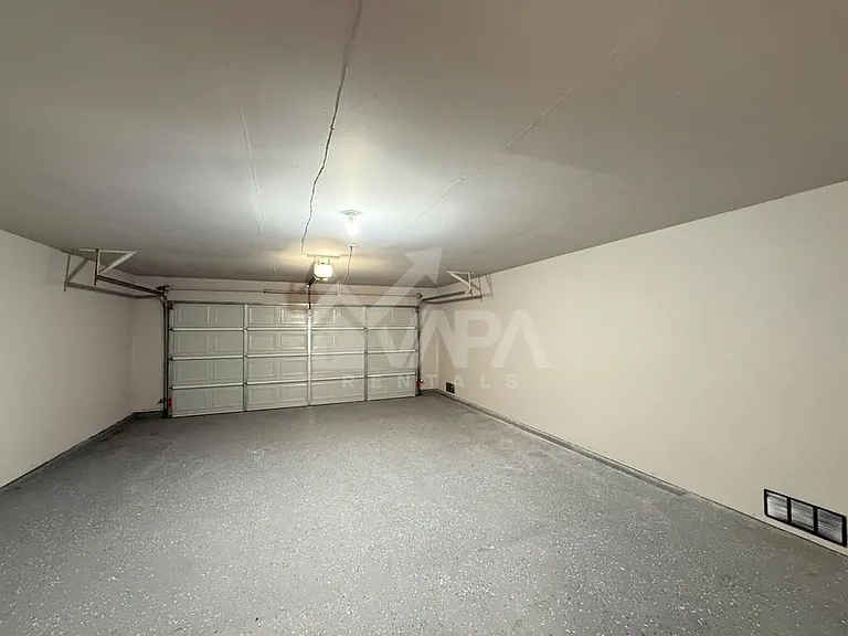 209 High Oak — Photo 19