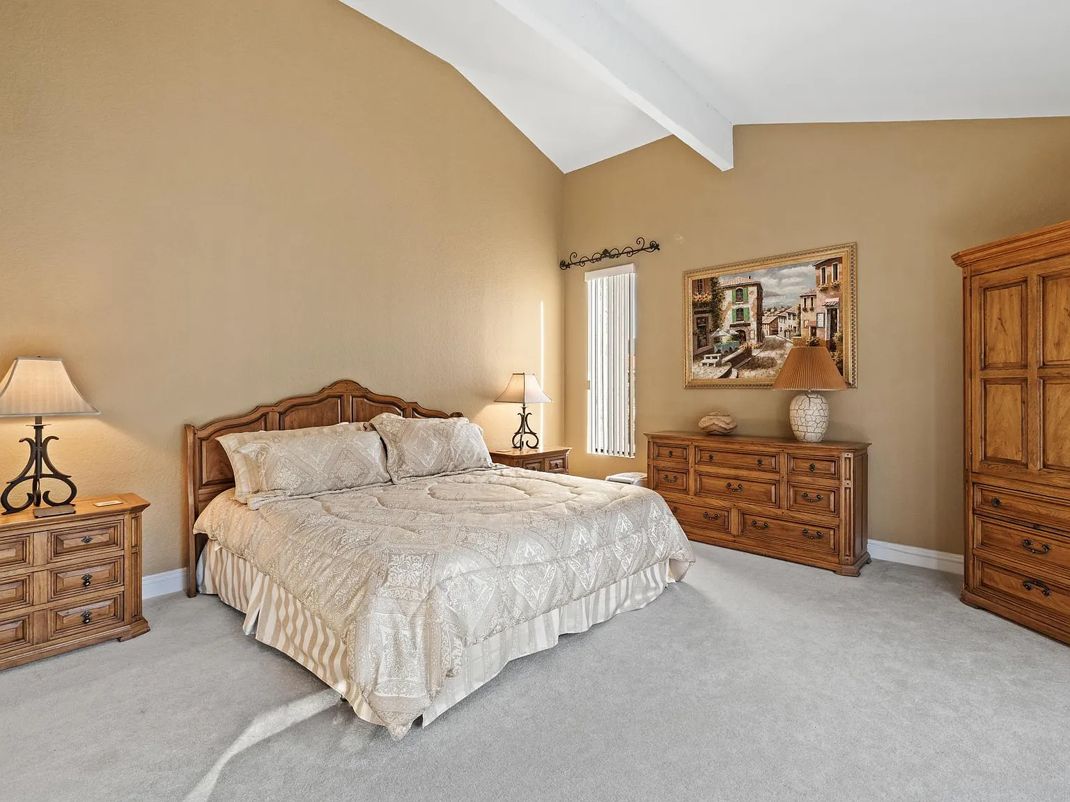 3 bed, 2942 sqft, $7,000 — Photo 4
