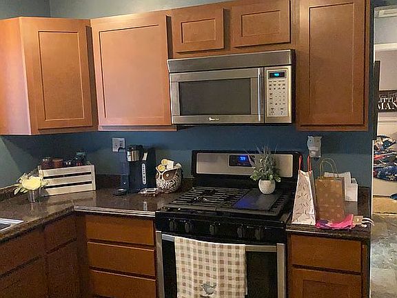 5th image of 855 Campion Ln