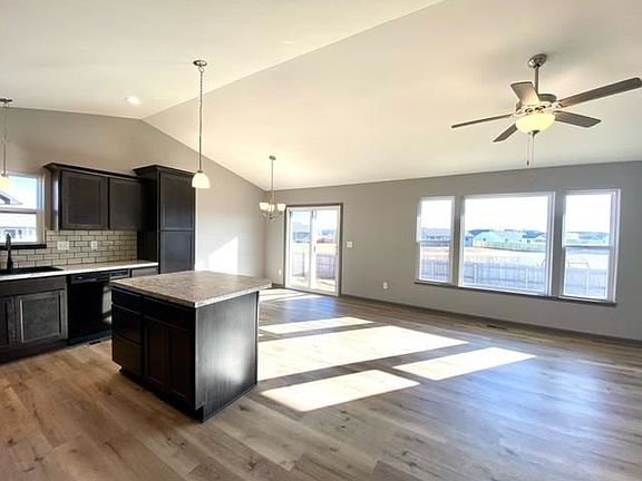 5th image of 1032 N Casado Ct