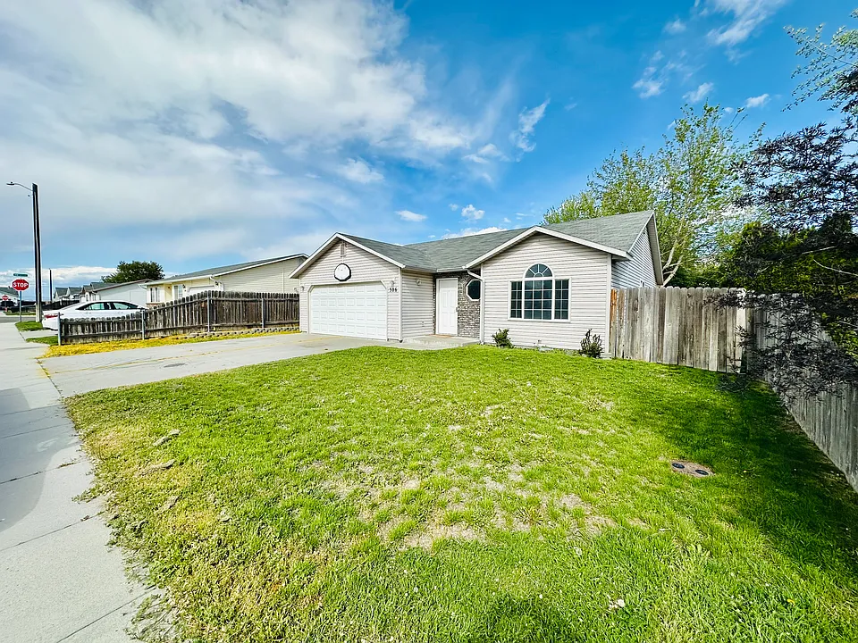 306 Quail Cove Cir