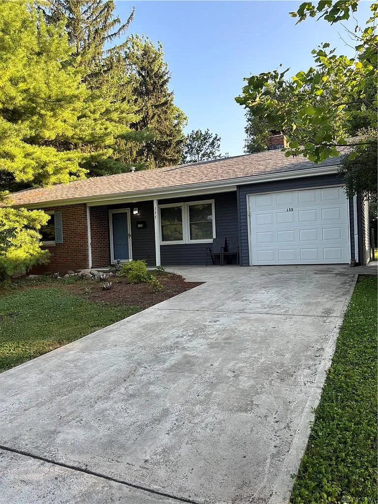 2 bed, 1.5 bath, 1158 sqft, $1,800 — Photo 1