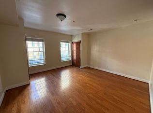 906 Arch St FLOOR 2, Philadelphia, PA 19107