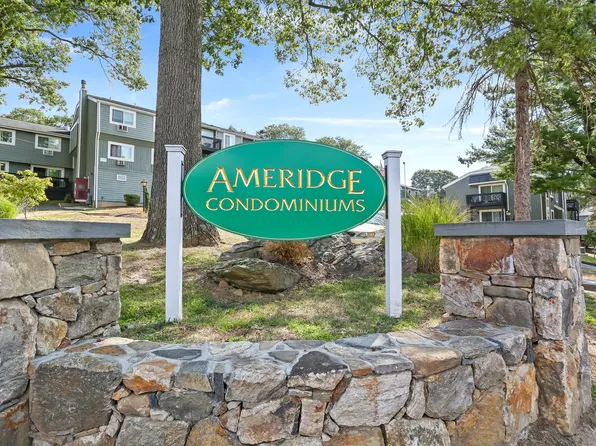 547 Vincellette Street #547, Bridgeport, CT 06606