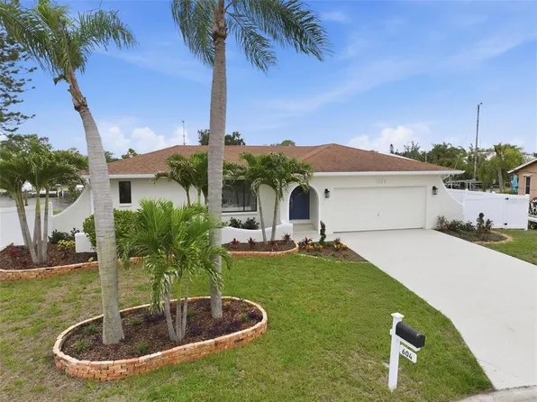 604 Kingston Ct, Apollo Beach, FL 33572