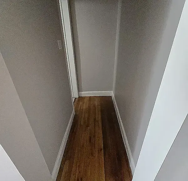 250 Ocean Pkwy — Photo 6