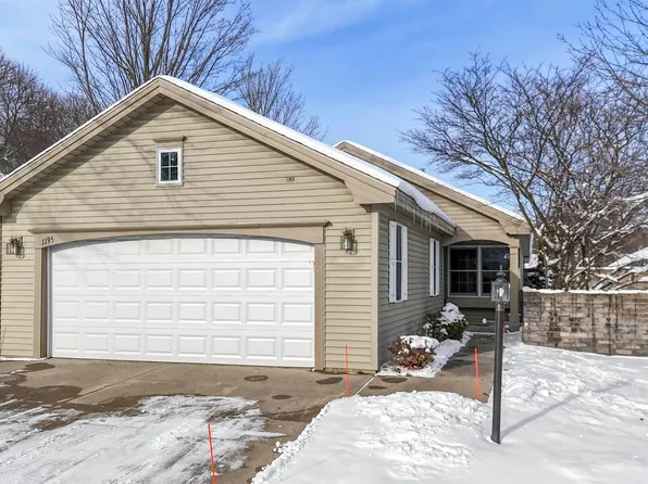 1195 Hemingway Ln, Traverse City, MI 49686