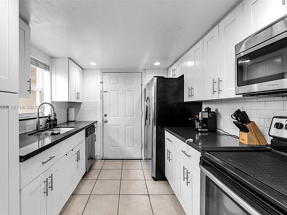 3rd image of 8500 SW 109th Ave #6-114