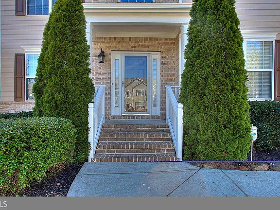 2nd image of 1624 Longmont Dr