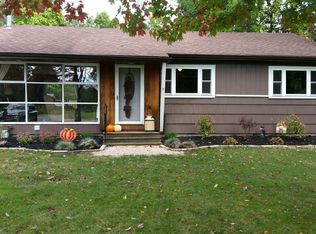 6203 S Abbott Rd, Orchard Park, NY 14127