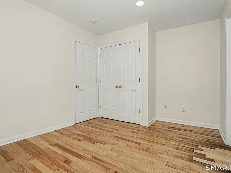 211 Main St #3B — Photo 4