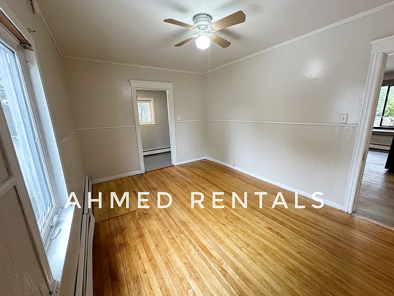 132 Main St #1 — Photo 28
