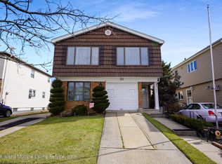 631 Armstrong Ave, Staten Island, NY 10308