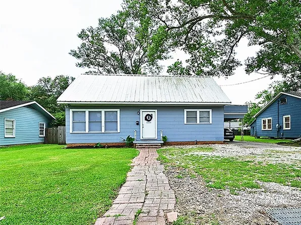613 E Nezpique St, Jennings, LA 70546