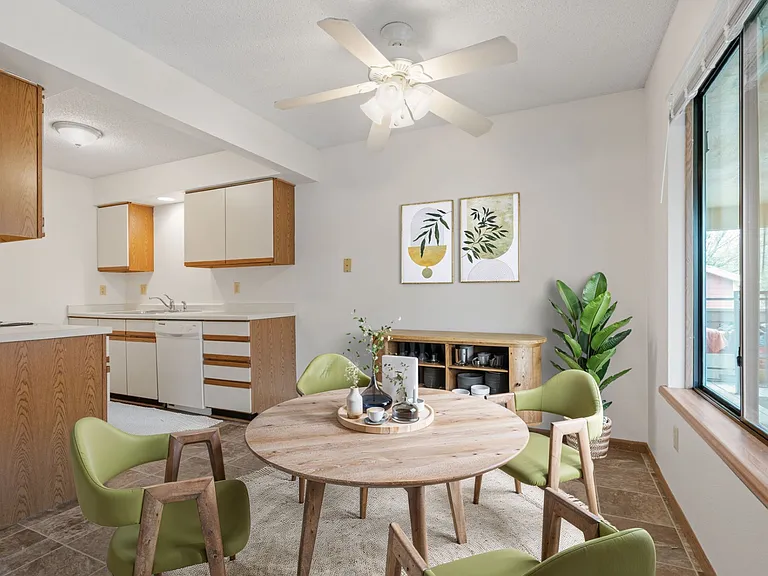 Zumbro - 2 Bed / 1 Bath - 920 Sq.Ft.