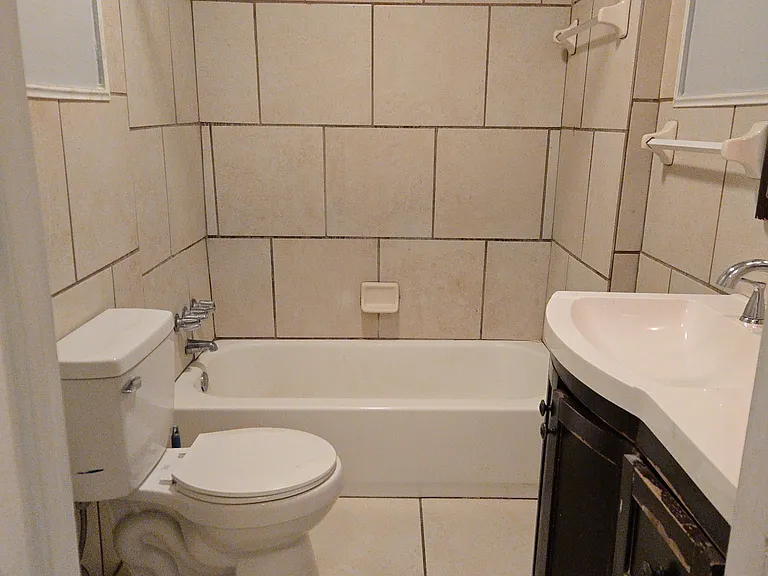 700 Summit Ave — Photo 8