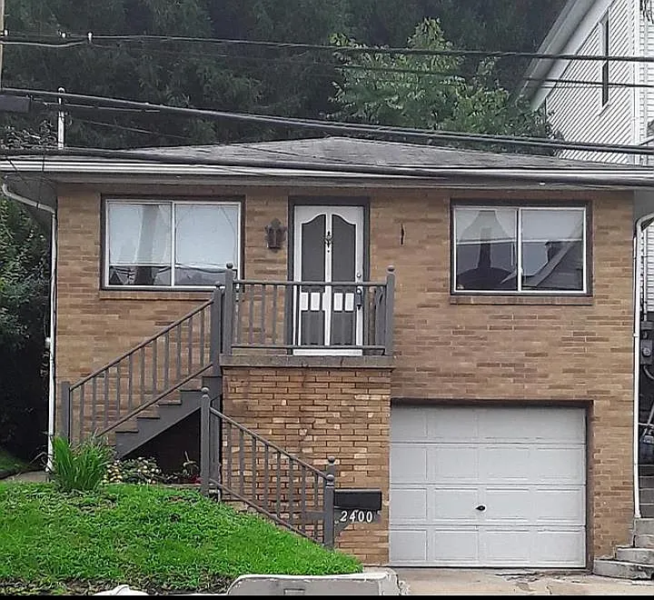 2400 Warwood Avenue photo 1