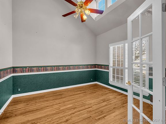 5th image of 3407 W Urbana St