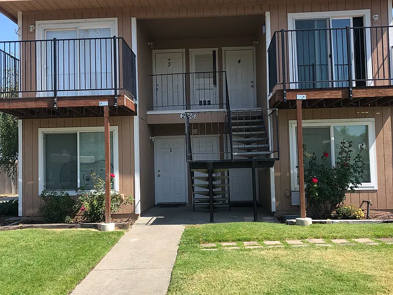 2156 Oakmont Way #1 — Photo 1