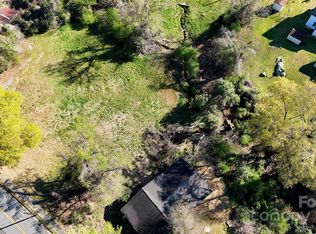 33 Pinecrest Ave, Great Falls, SC 29055