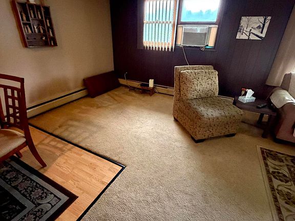4th image of 1038 Seybert St