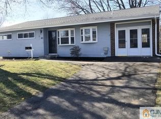 9 Yale Rd, Parlin, NJ 08859